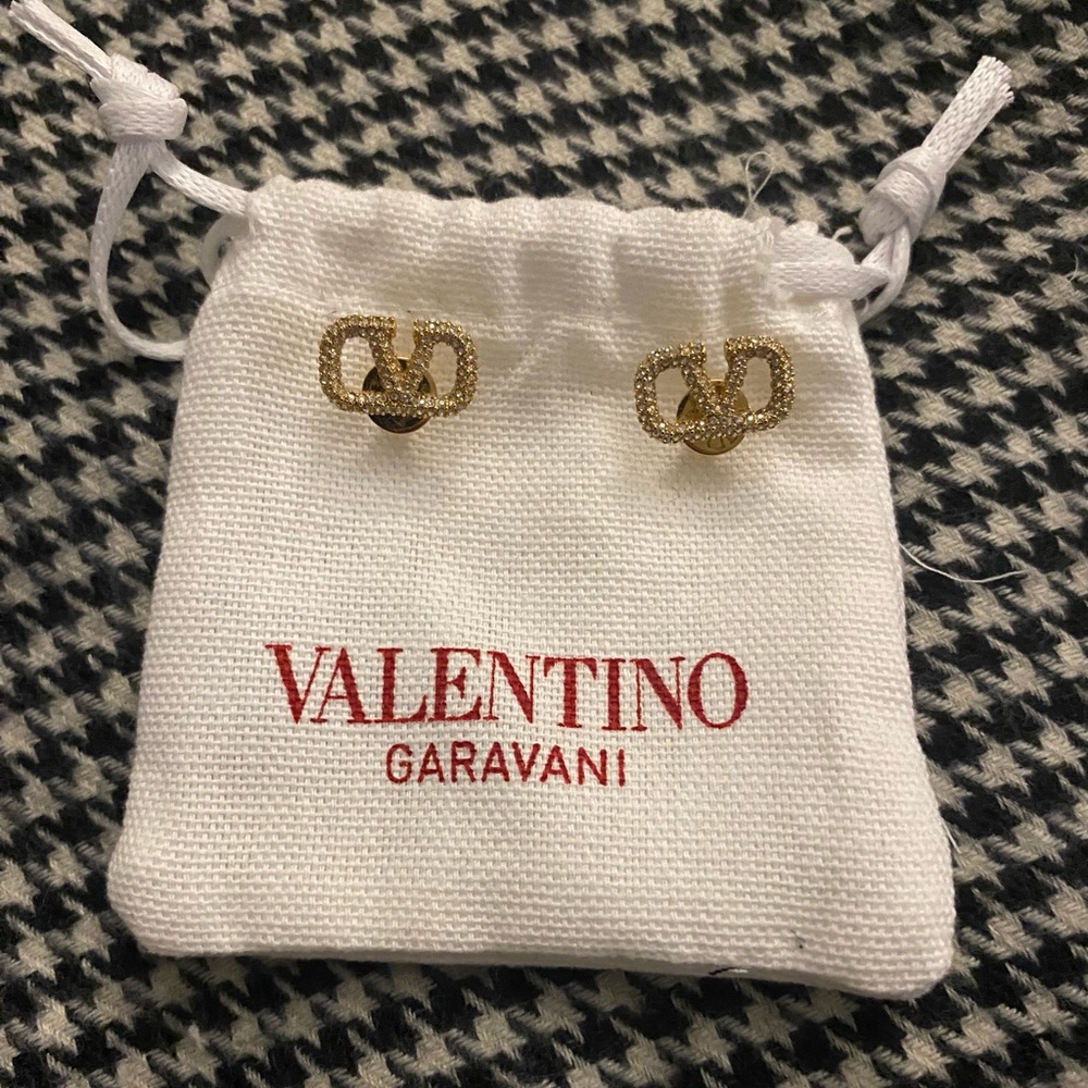 VALENTINO
